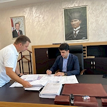 Kaymakamımız Sn. Ömer Sevgili İpsala OSB ile ilgili son planları hazırlatıp imzalamıştır