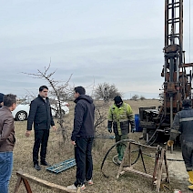 Kaymakamımız Sn. Ömer Sevgili İpsala OSB alanında yapılan Zemin Etüt çalışmasını yerinde inceleyerek ilgililerden bilgi aldı