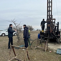Kaymakamımız Sn. Ömer Sevgili İpsala OSB alanında yapılan Zemin Etüt çalışmasını yerinde inceleyerek ilgililerden bilgi aldı